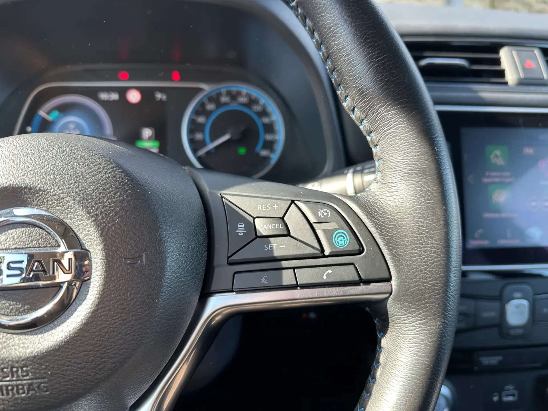 Nissan Leaf N-Connecta 20
