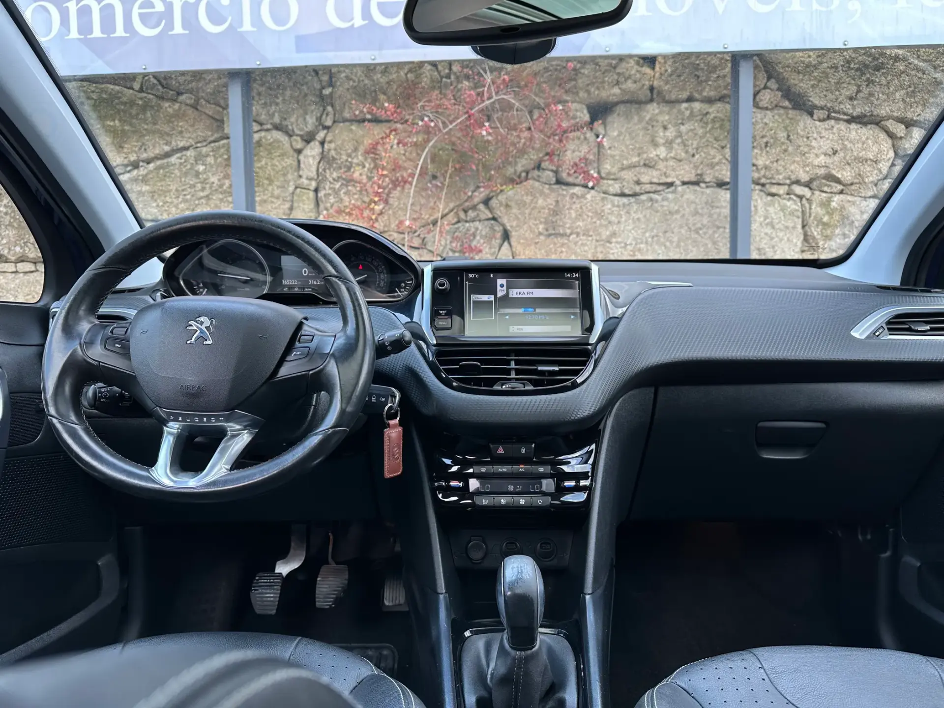Peugeot 2008 1.6 e-HDi Allure 12