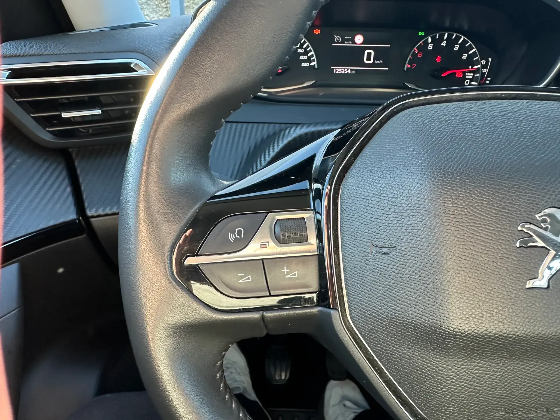 Peugeot 2008 1.5 BlueHDi Active Pack 19