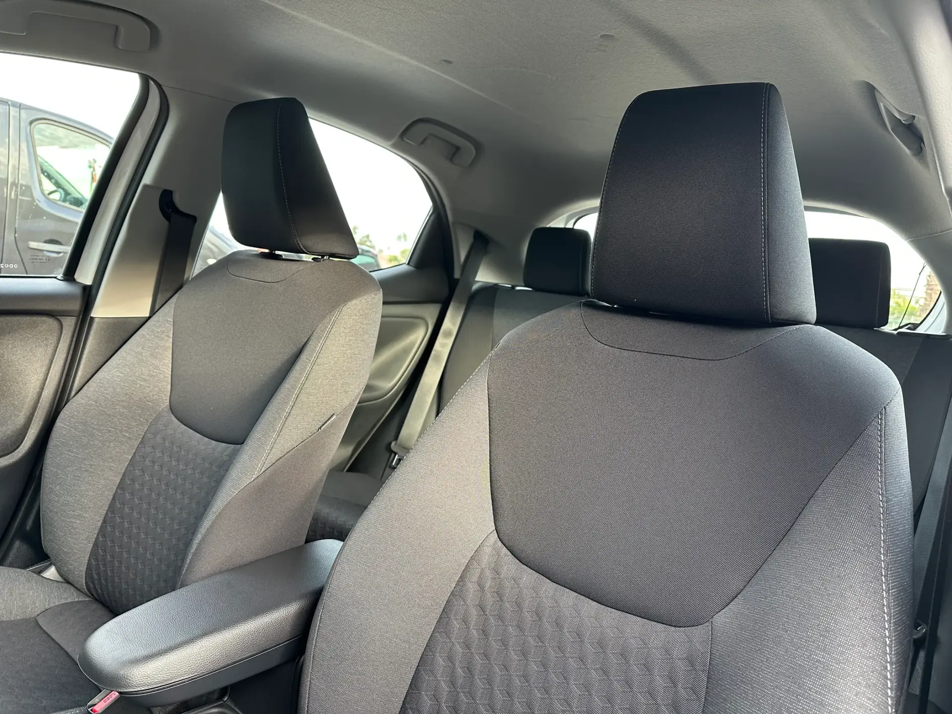 Toyota Yaris 1.5 HDF Comfort Plus 27