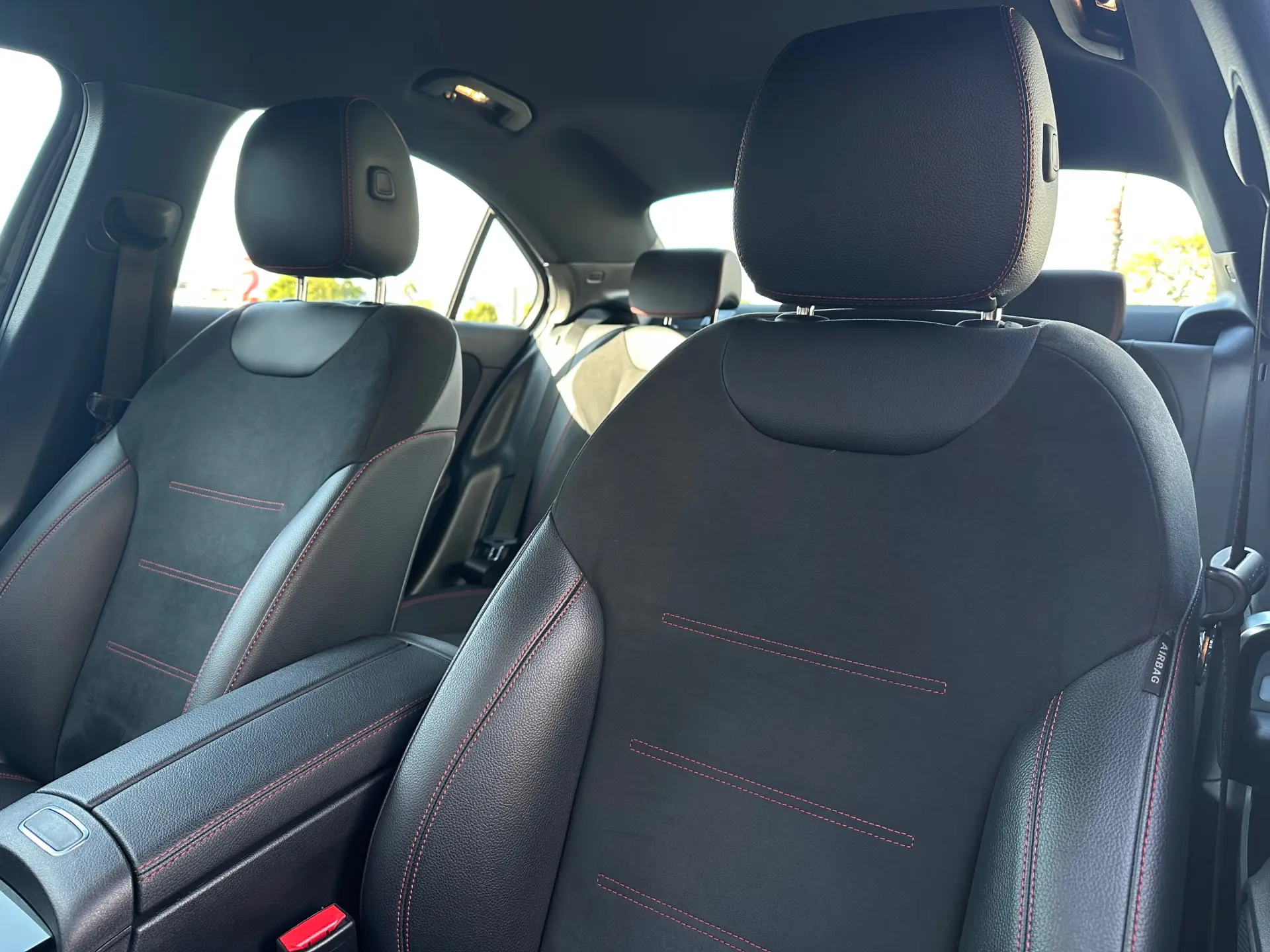 Mercedes-Benz A 180 Limousine d AMG Line Aut. 26