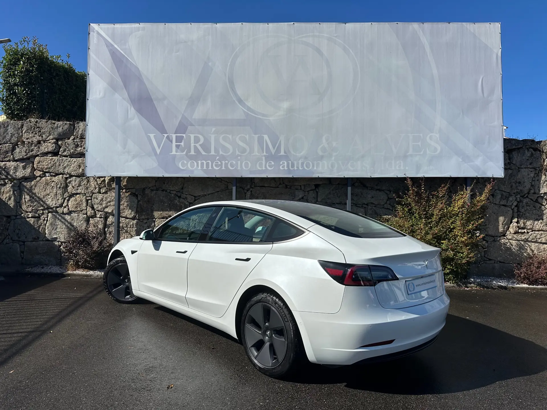 Tesla Model 3 Long Range AWD Dual Motor 2