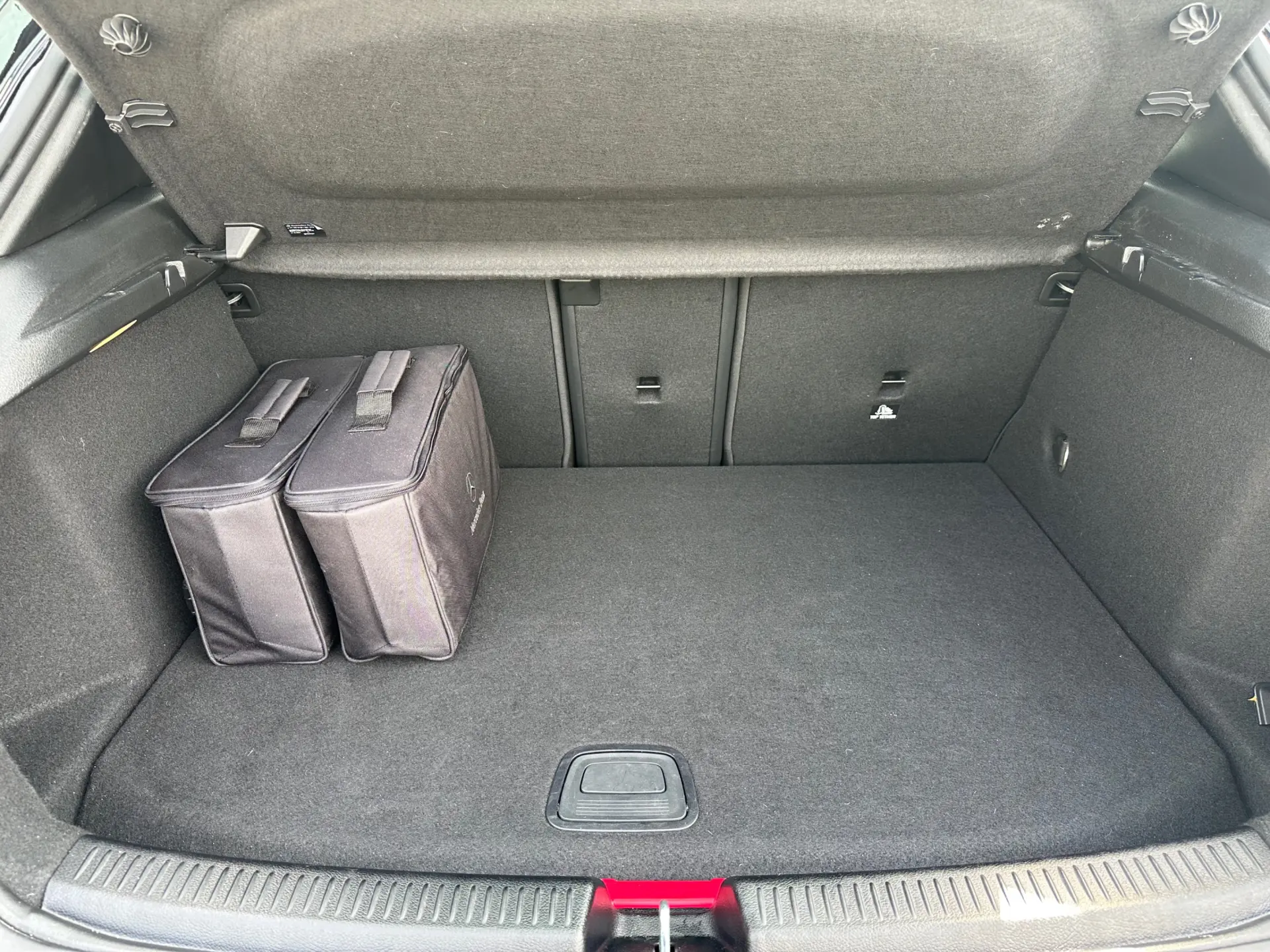 Mercedes-Benz A 250 e Style Plus 26