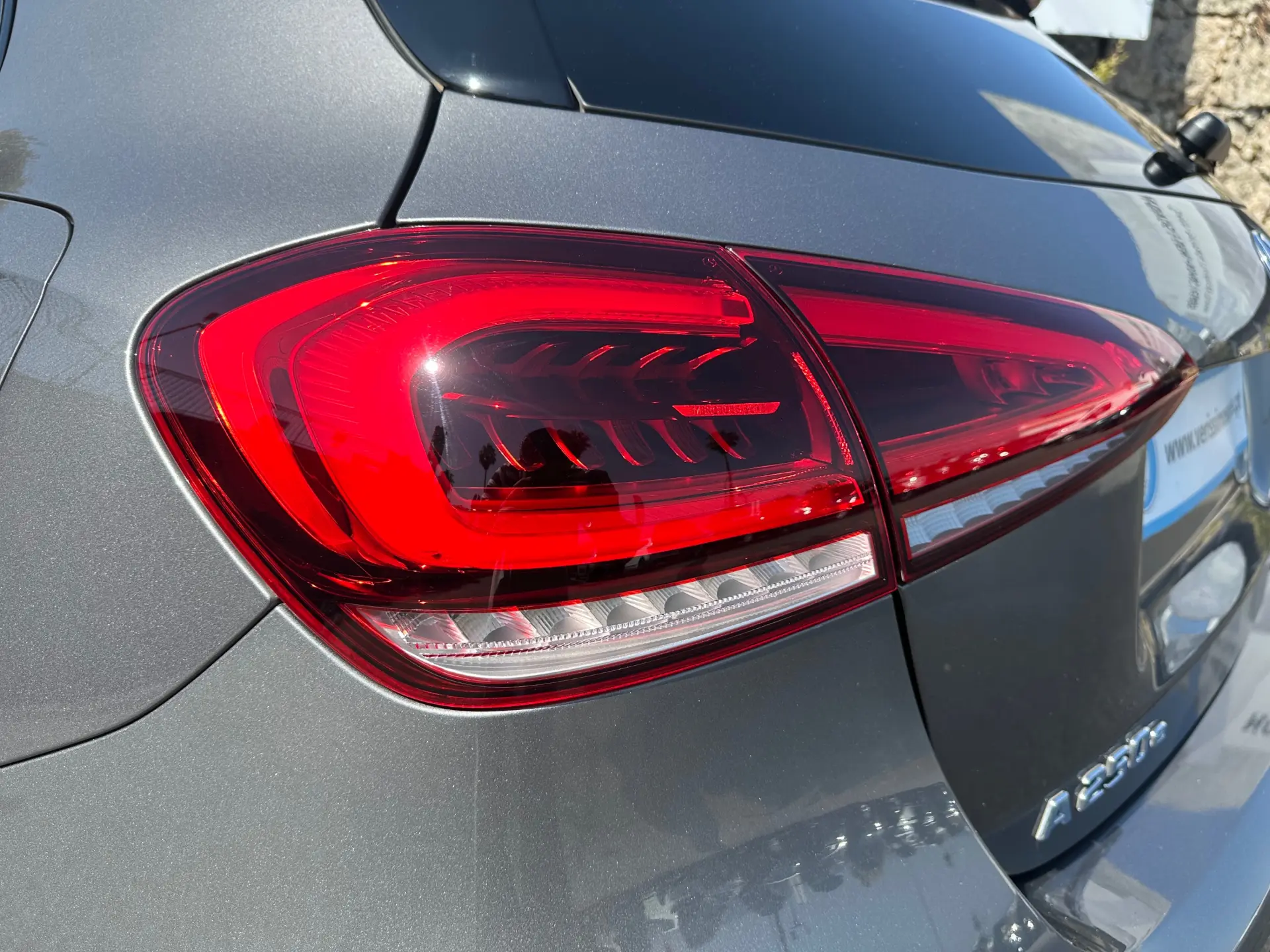 Mercedes-Benz A 250 e 8G-DCT AMG Line Advanced Plus 5