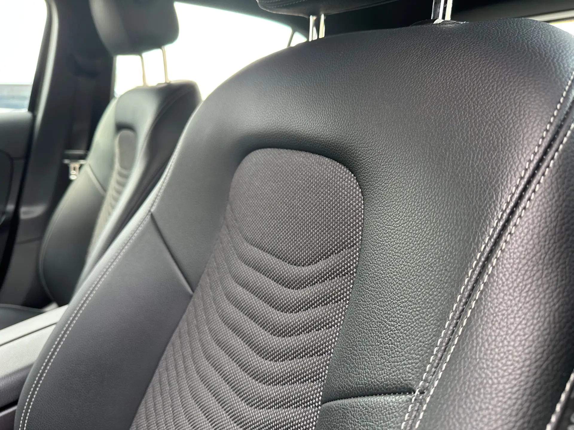 Mercedes-Benz A 250 e Style Plus 28