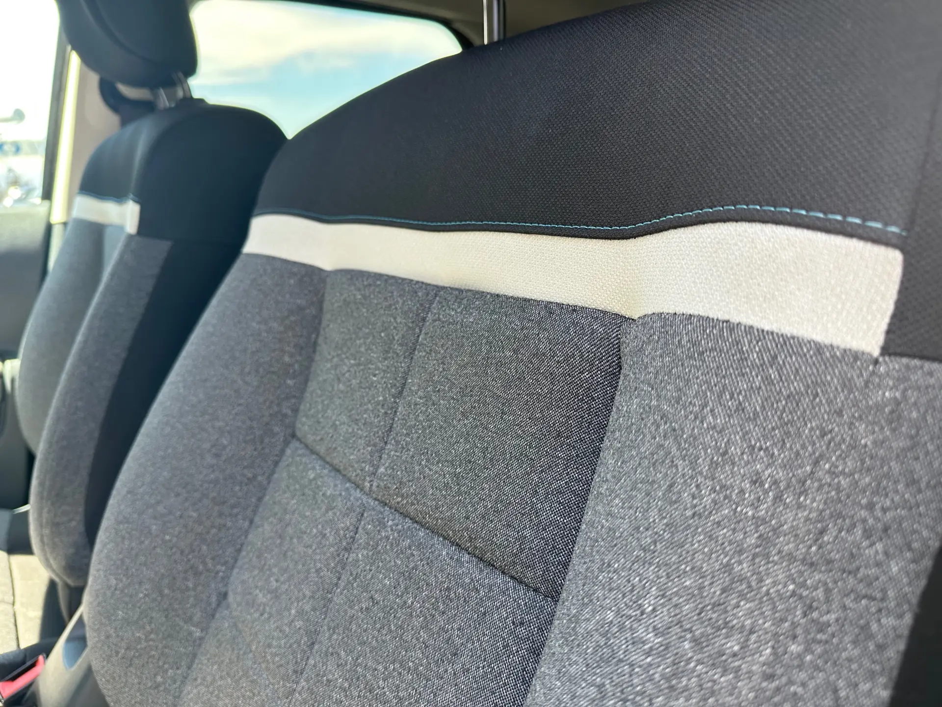 Citroen C4 Cactus 1.2 PureTech Shine Pack 26