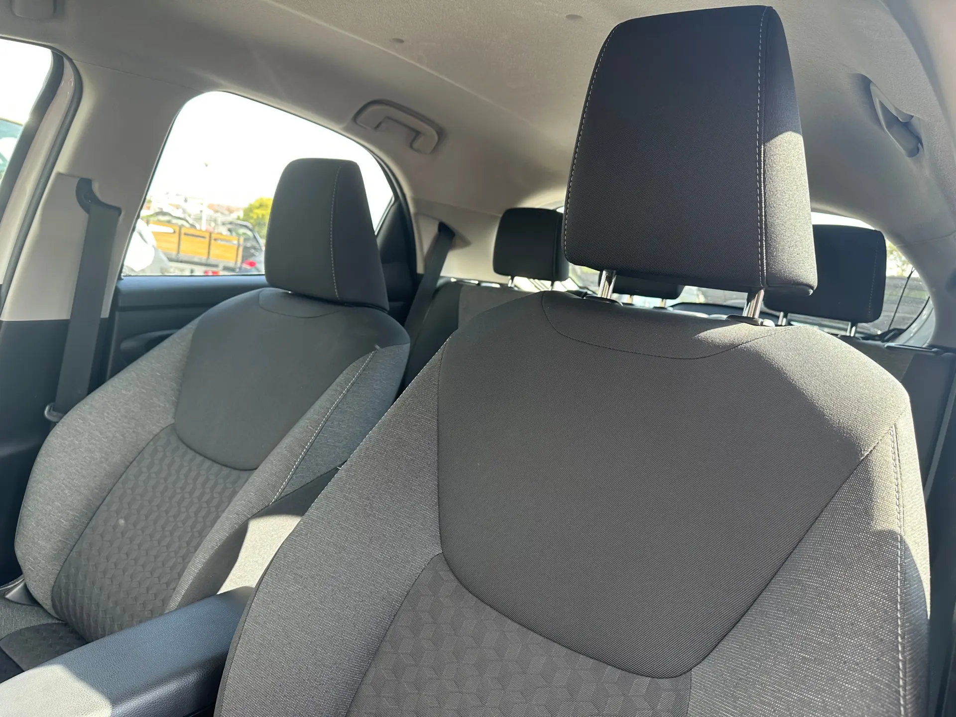 Toyota Yaris 1.5 HDF Business 27