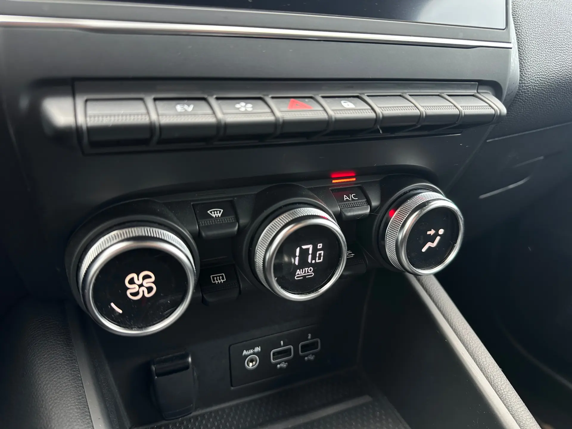 Renault Captur 1.6 E-Tech Plug-In Intens 25