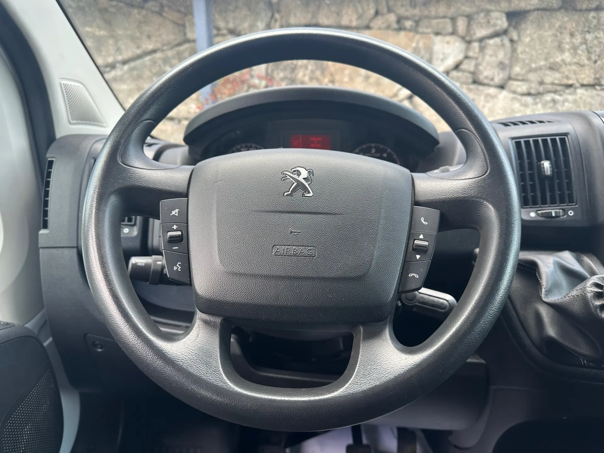Peugeot Boxer 2.2 BlueHDi 335 L3 CD 22