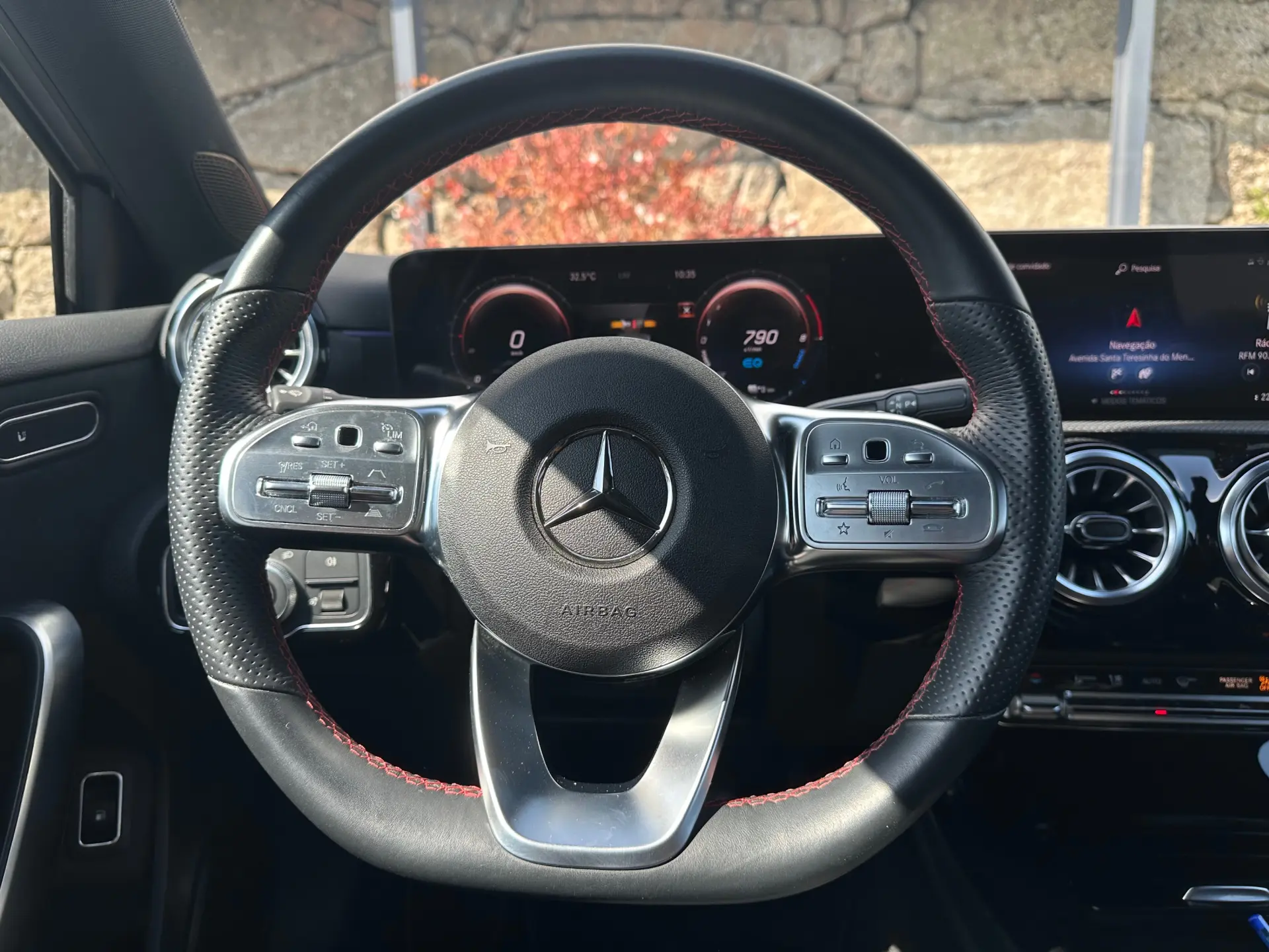 Mercedes-Benz A 250 e 8G-DCT AMG Line Advanced Plus 18