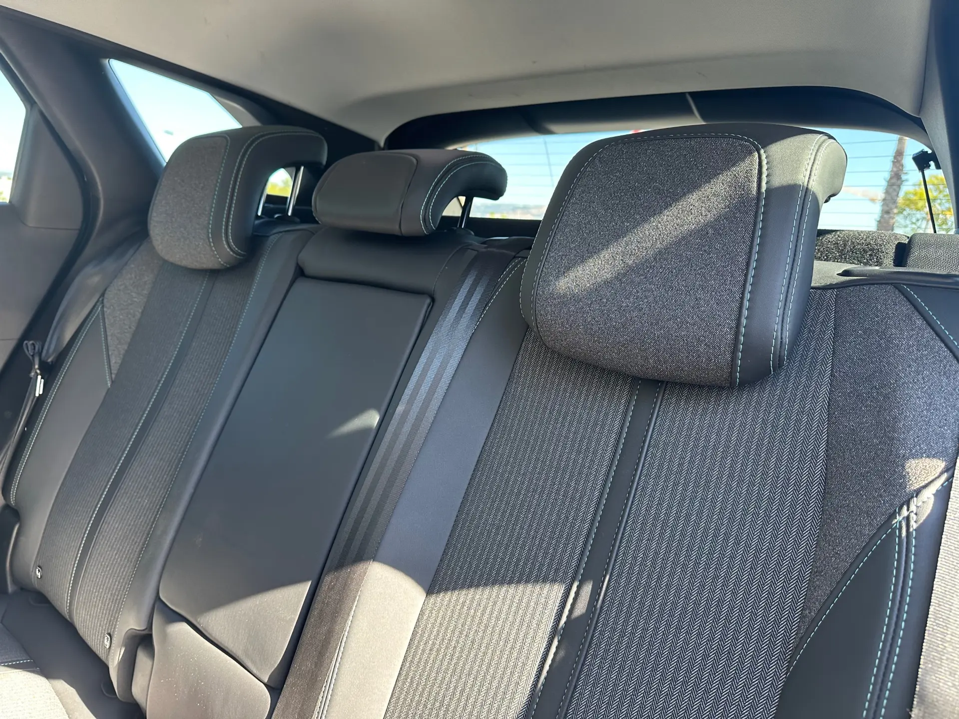 Peugeot 3008 1.6 Hybrid4 Allure e-EAT8 31