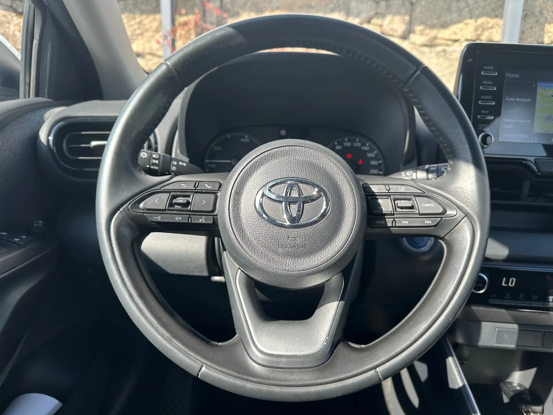Toyota Yaris 1.5 HDF Business 17