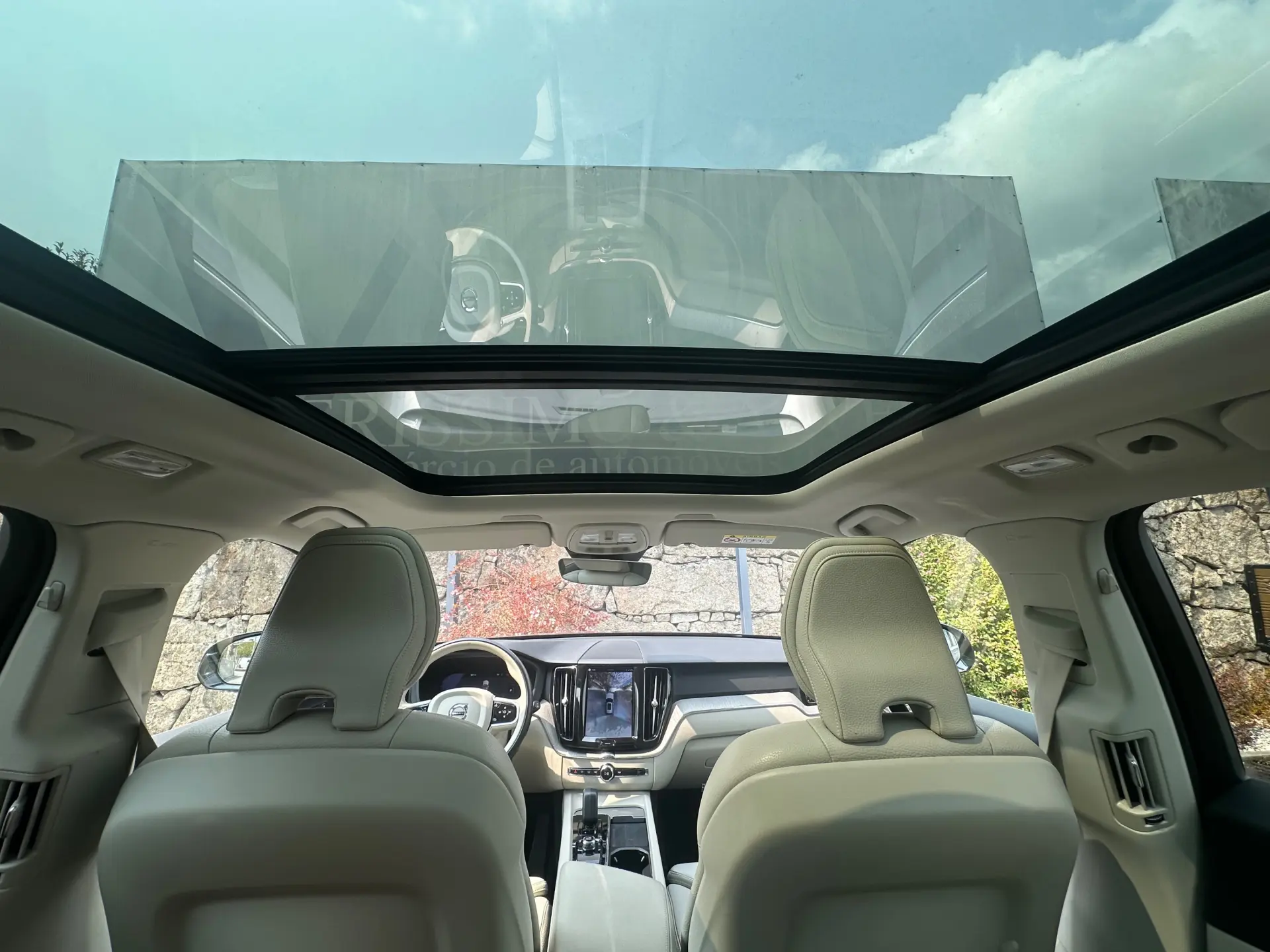 Volvo XC 60 2.0 T6 PHEV R-Design AWD 5