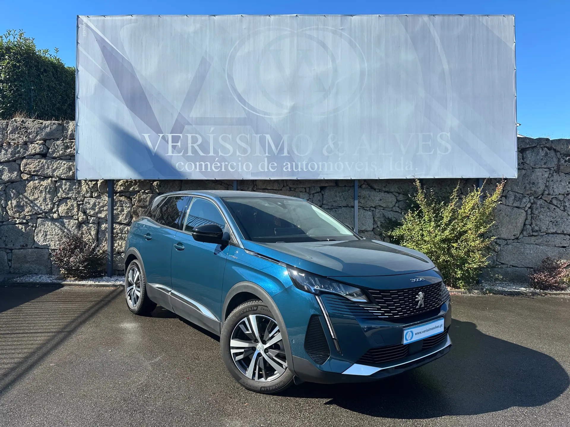 Peugeot 3008 1.6 Hybrid4 Allure e-EAT8 1