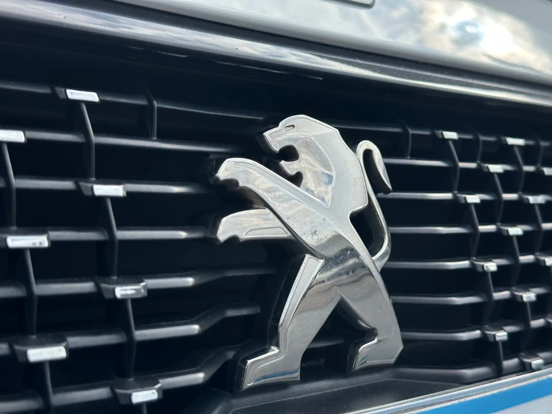 Peugeot 208 1.2 PureTech GT Line EAT8 5