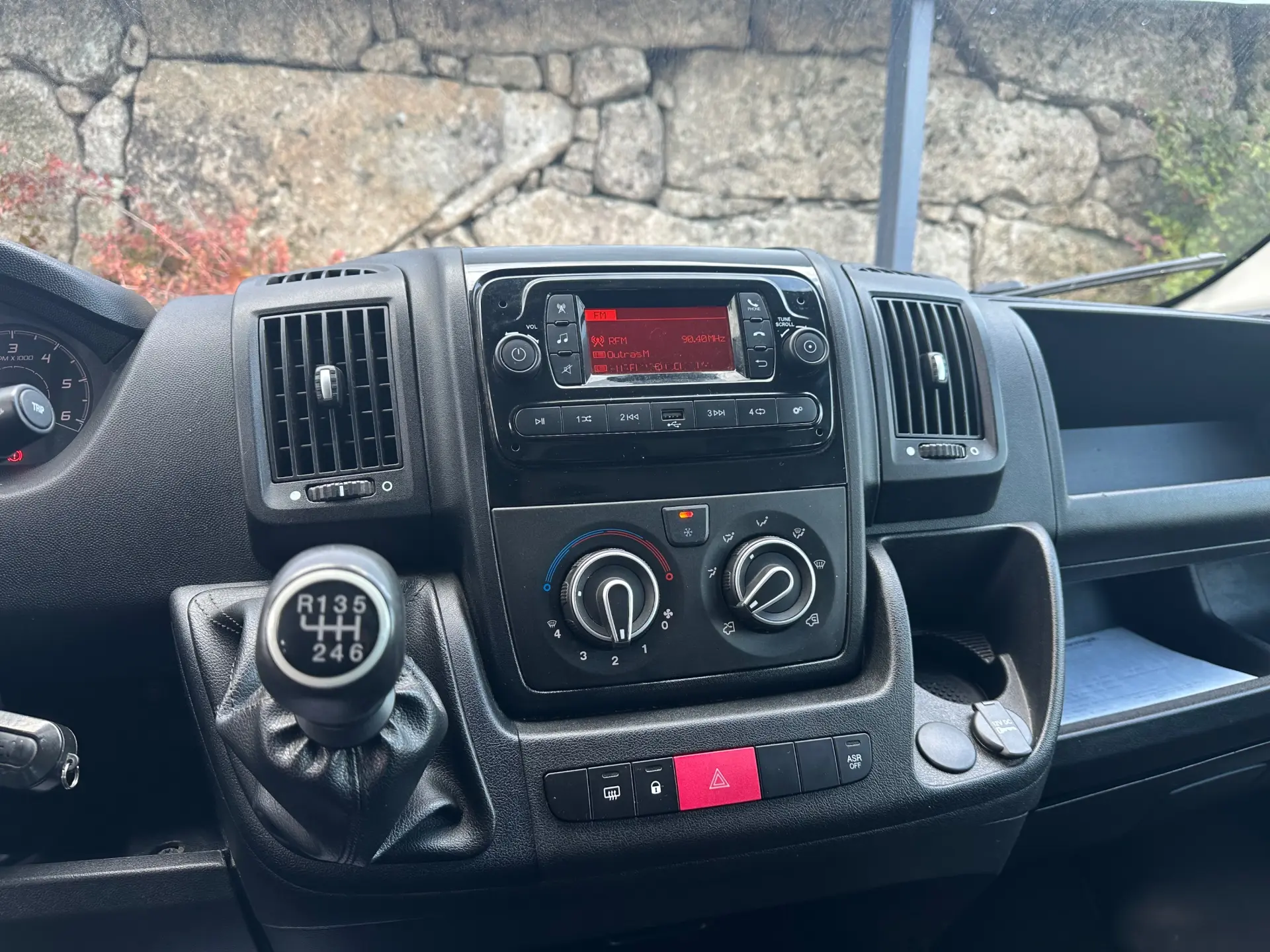 Peugeot Boxer 2.2 BlueHDi 335 L3 CD 21