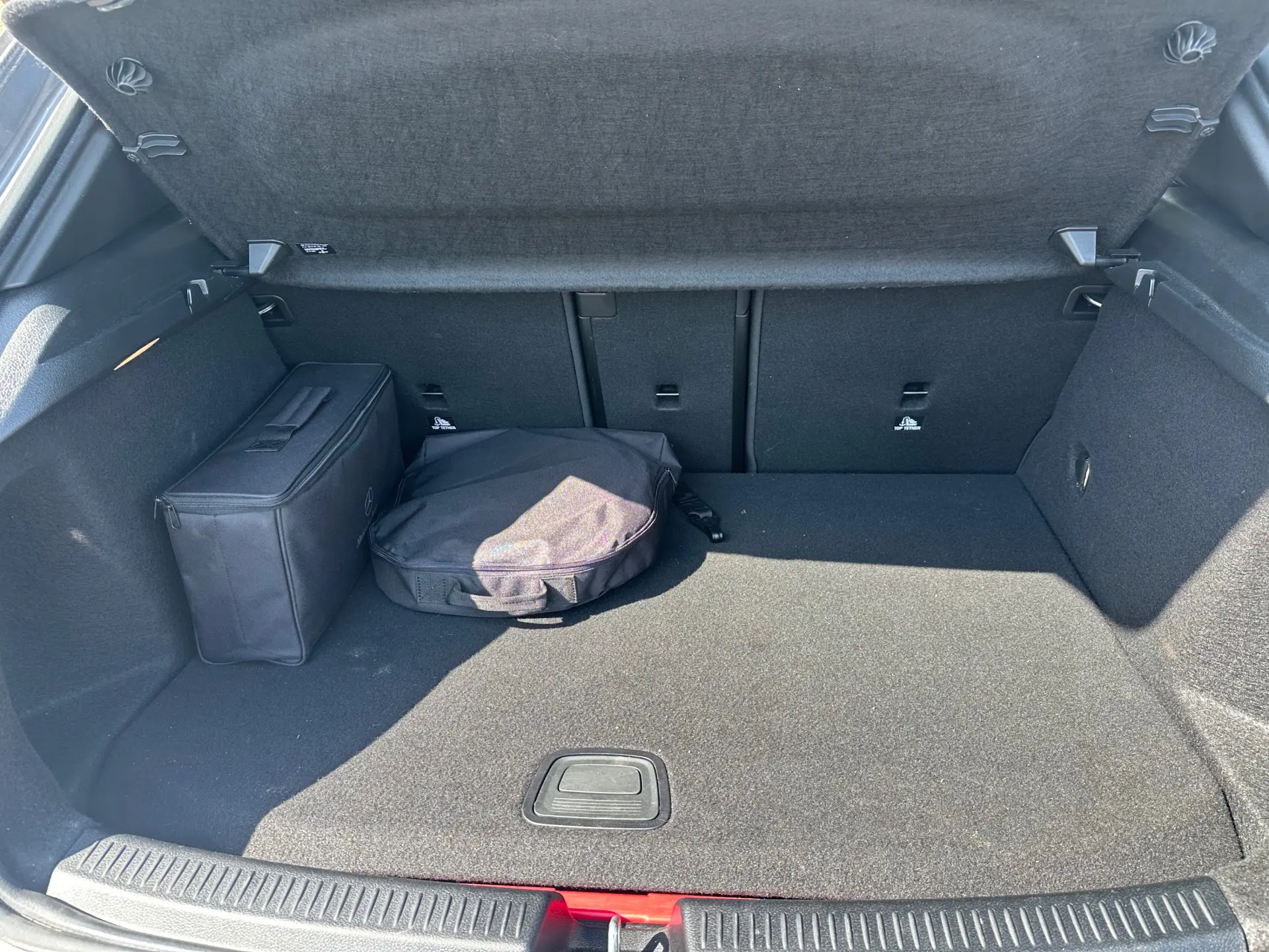 Mercedes-Benz A 250 e 8G-DCT AMG Line Advanced Plus 33