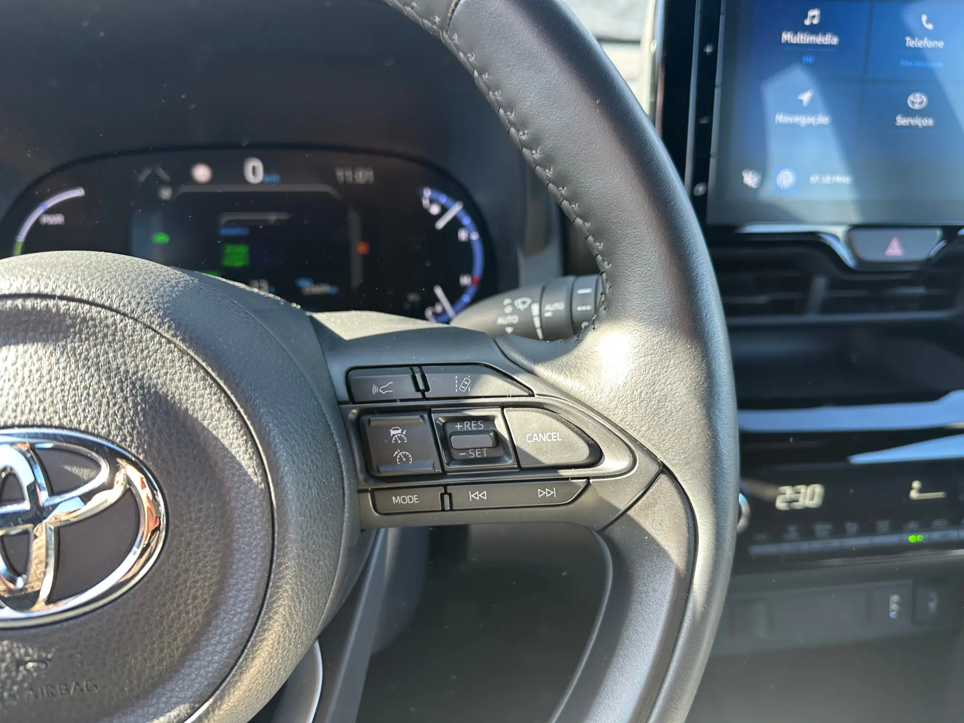 Toyota Yaris Cross 1.5 HDF Exclusive 21