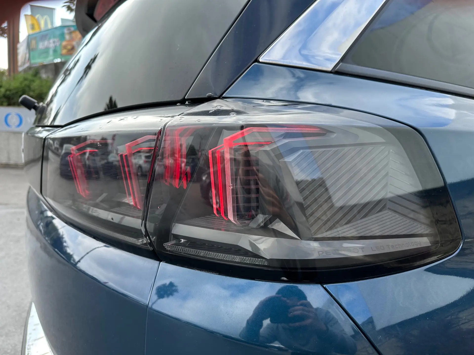 Peugeot 5008 1.5 BlueHDi Allure EAT8 4