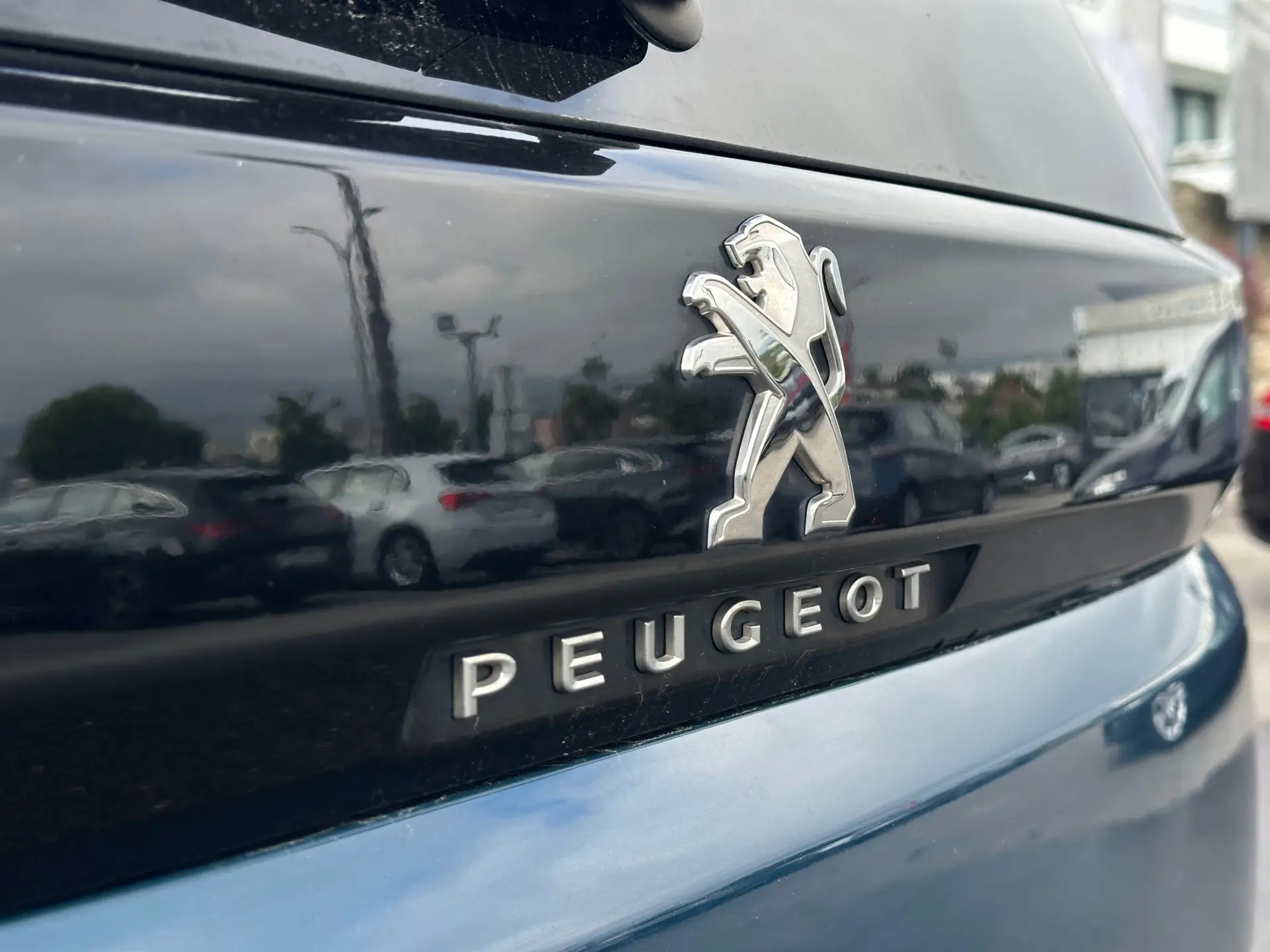 Peugeot 5008 1.5 BlueHDi Allure EAT8 16