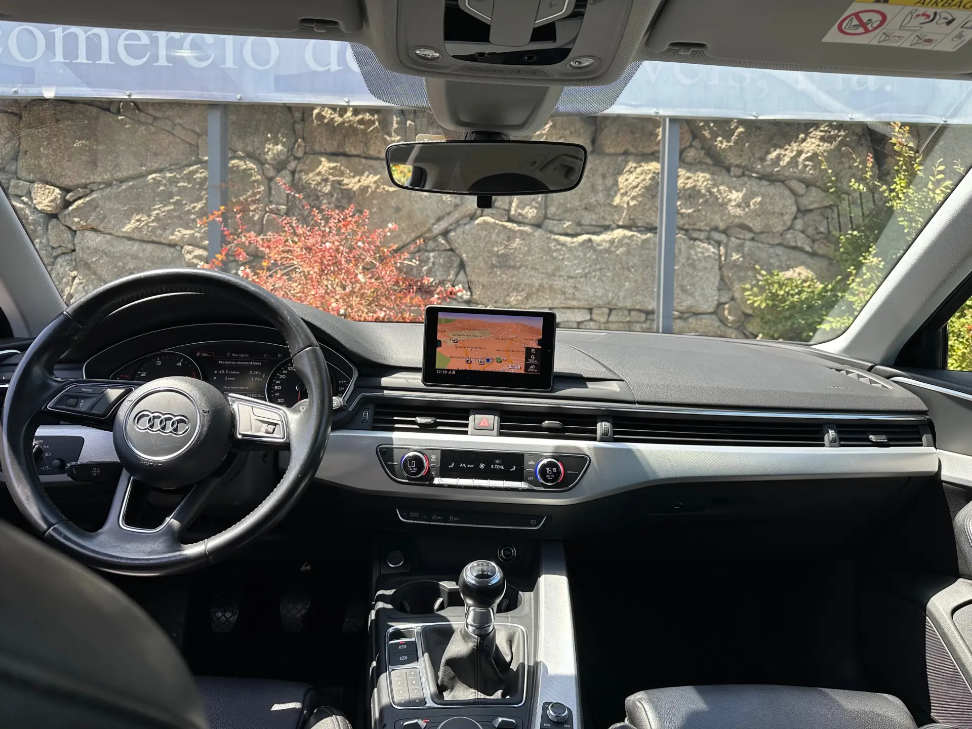 Audi A4 Avant 2.0 TDI S-line 14