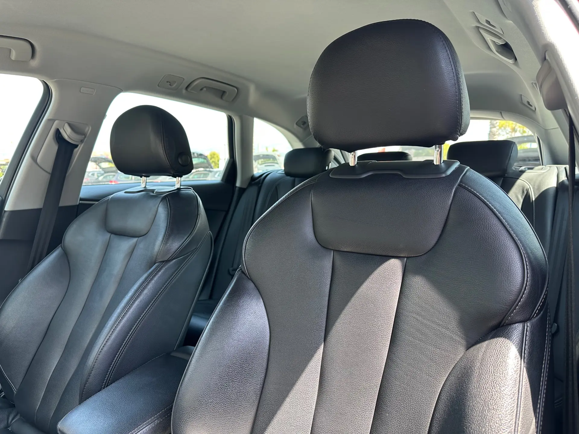Audi A4 Avant 2.0 TDI S-line 25