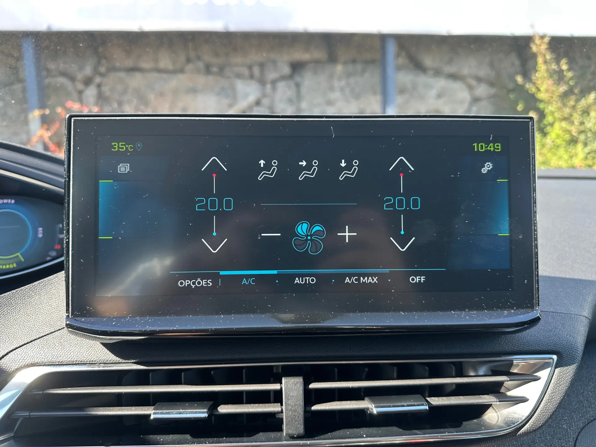 Peugeot 3008 1.6 Hybrid4 Allure e-EAT8 24