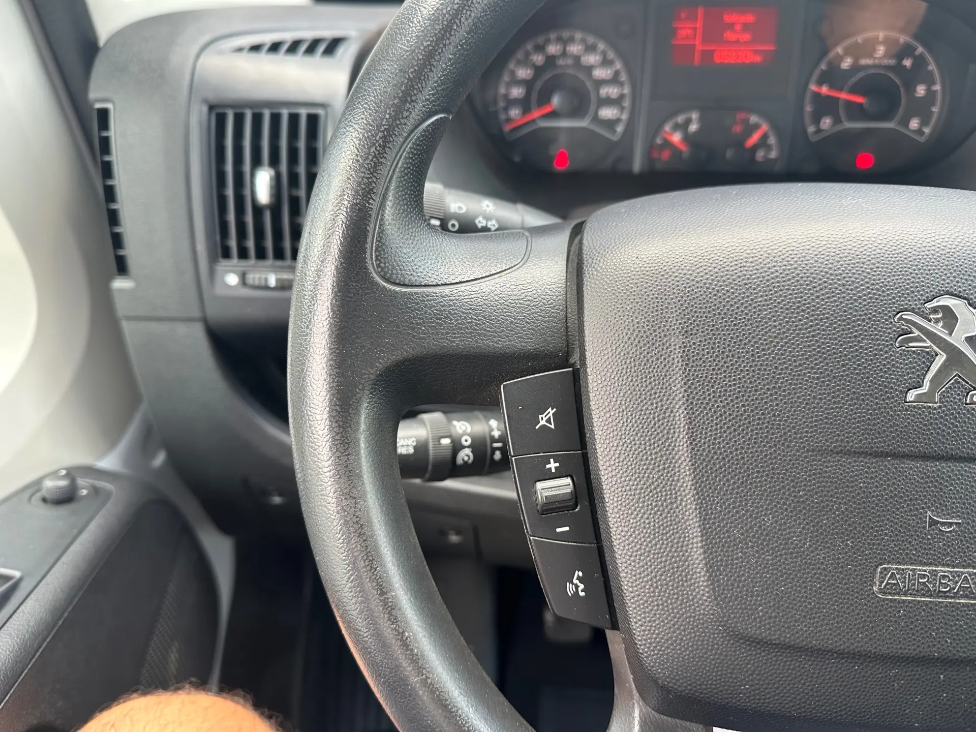 Peugeot Boxer 2.2 BlueHDi 335 L3 CD 20