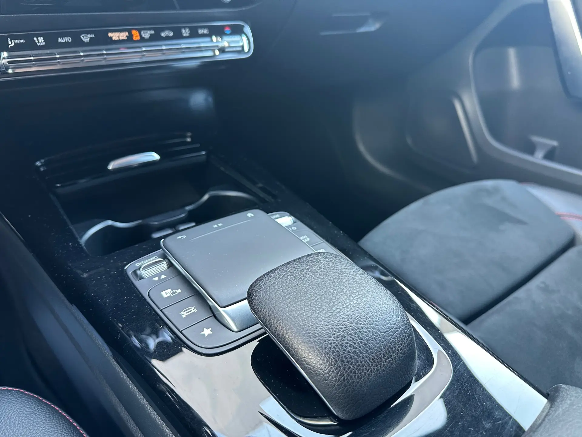 Mercedes-Benz A 180 Limousine d AMG Line Aut. 20