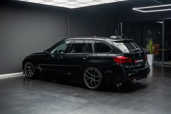 BMW 318 d Auto Pack M 8