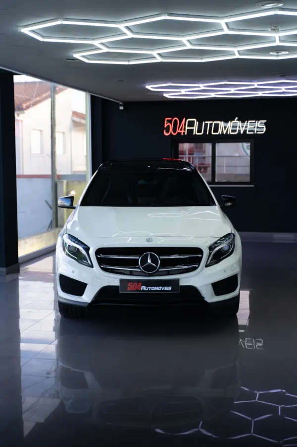 Mercedes-Benz GLA 220 d AMG Line 9