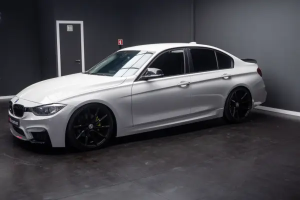 BMW 320 d Sport-Aut. 3