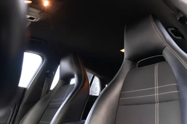 Mercedes-Benz CLA 200 d Urban 25