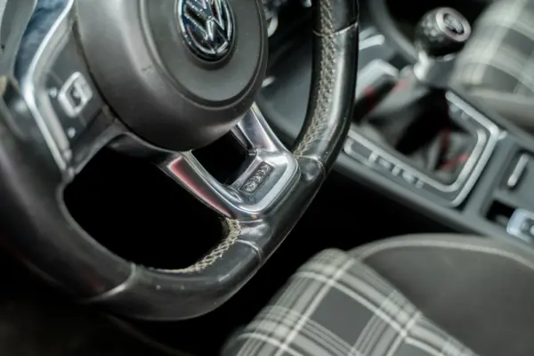 Volkswagen Golf 2.0 TDi GTD 19