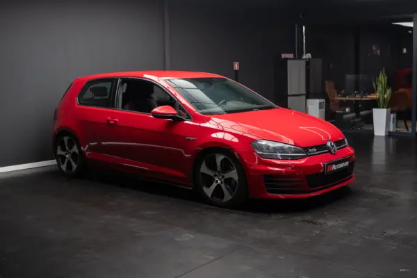 Volkswagen Golf 2.0 TDi GTD 2