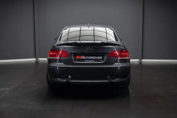 BMW 320 d Coupe 8