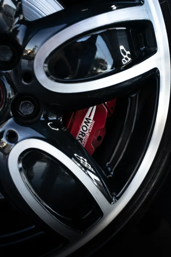 MINI 3 Portas John Cooper Works Plus Auto Desportiva 7