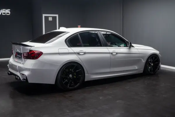 BMW 320 d Sport-Aut. 11
