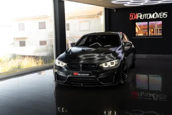 BMW M4 Outro 35