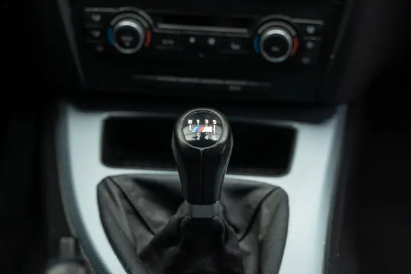 BMW 318 d Pack M 21