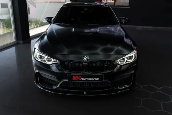 BMW M4 Outro 6