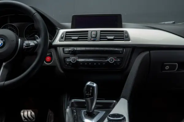 BMW 320 d Sport-Aut. 18