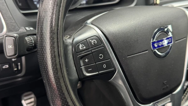 Volvo V40 1.6 D2 Eco R-Design 25
