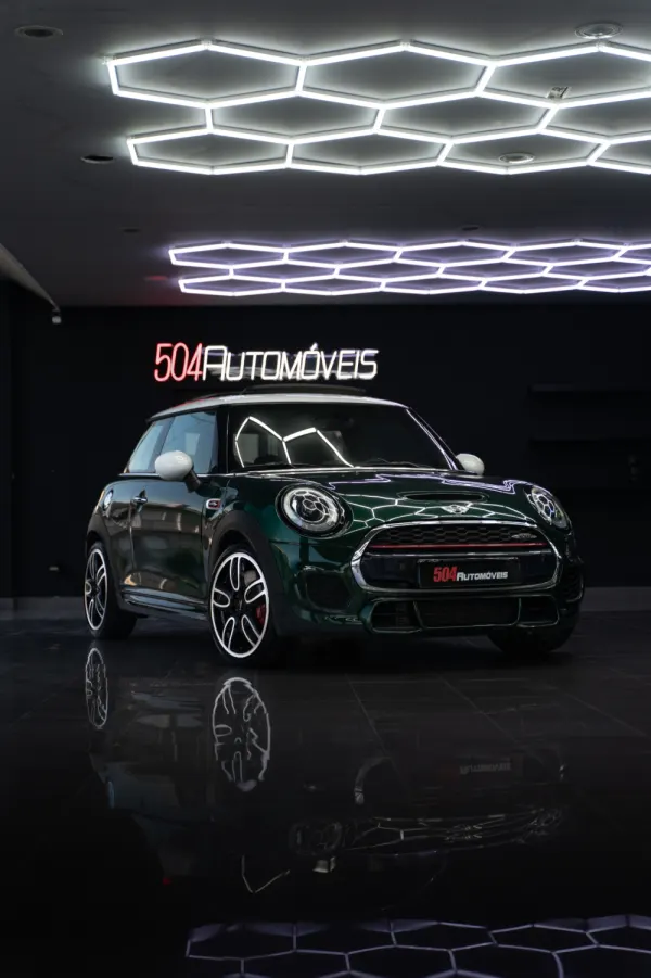 MINI 3 Portas John Cooper Works Plus Auto Desportiva 3