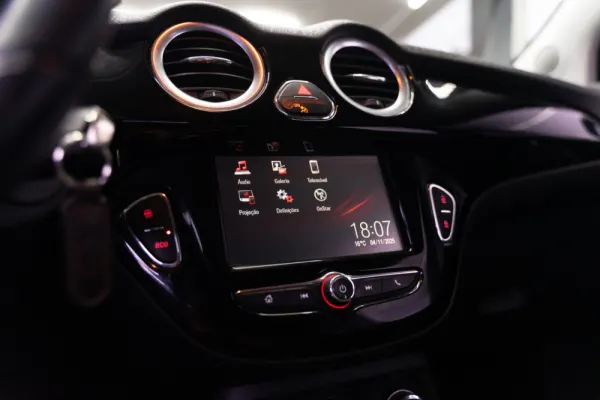 Opel Adam 1.2 Slam 9