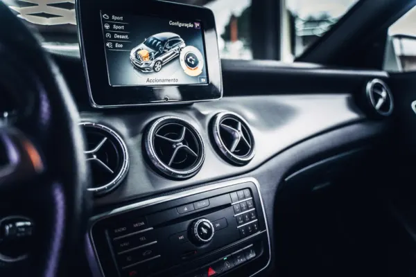 Mercedes-Benz CLA 220 d Shooting Brake AMG Line Aut. 9