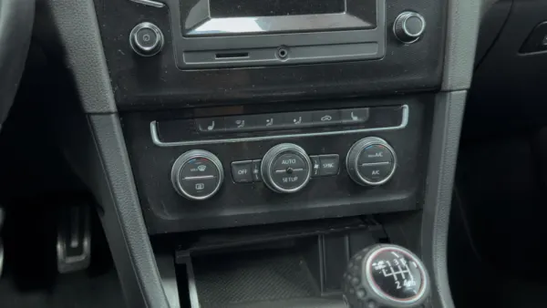 Volkswagen Golf 2.0 TDi GTD 30