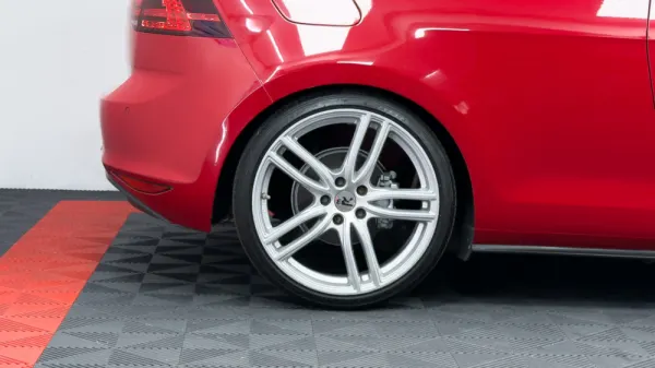 Volkswagen Golf 2.0 TDi GTD 9