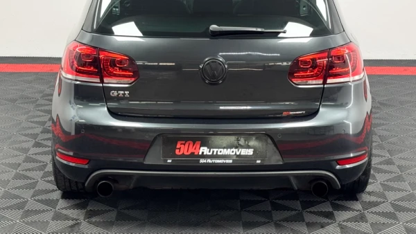 Volkswagen Golf 2.0 TSi GTI DSG 12