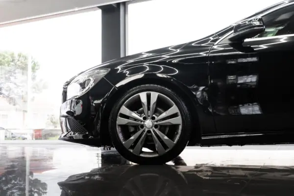 Mercedes-Benz CLA 200 d Urban 6